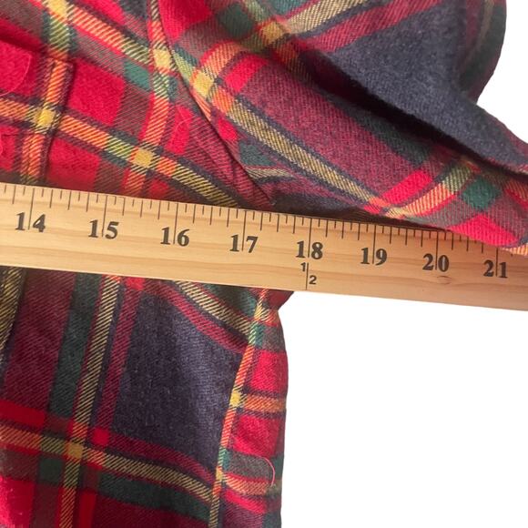 American Eagle Women's Size Small Amazingly Soft Red Plaid Flannel Button Up - Picture 7 of 8